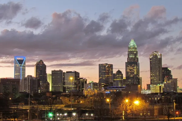 Charlotte_Skyline_2011_-_Ricky_W.jpg