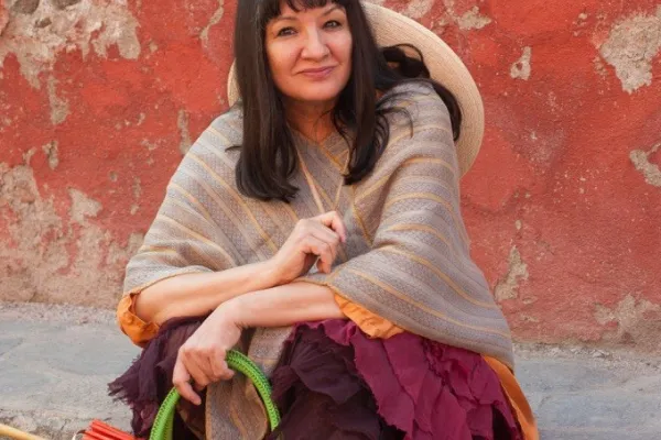 sandra-cisneros.jpg